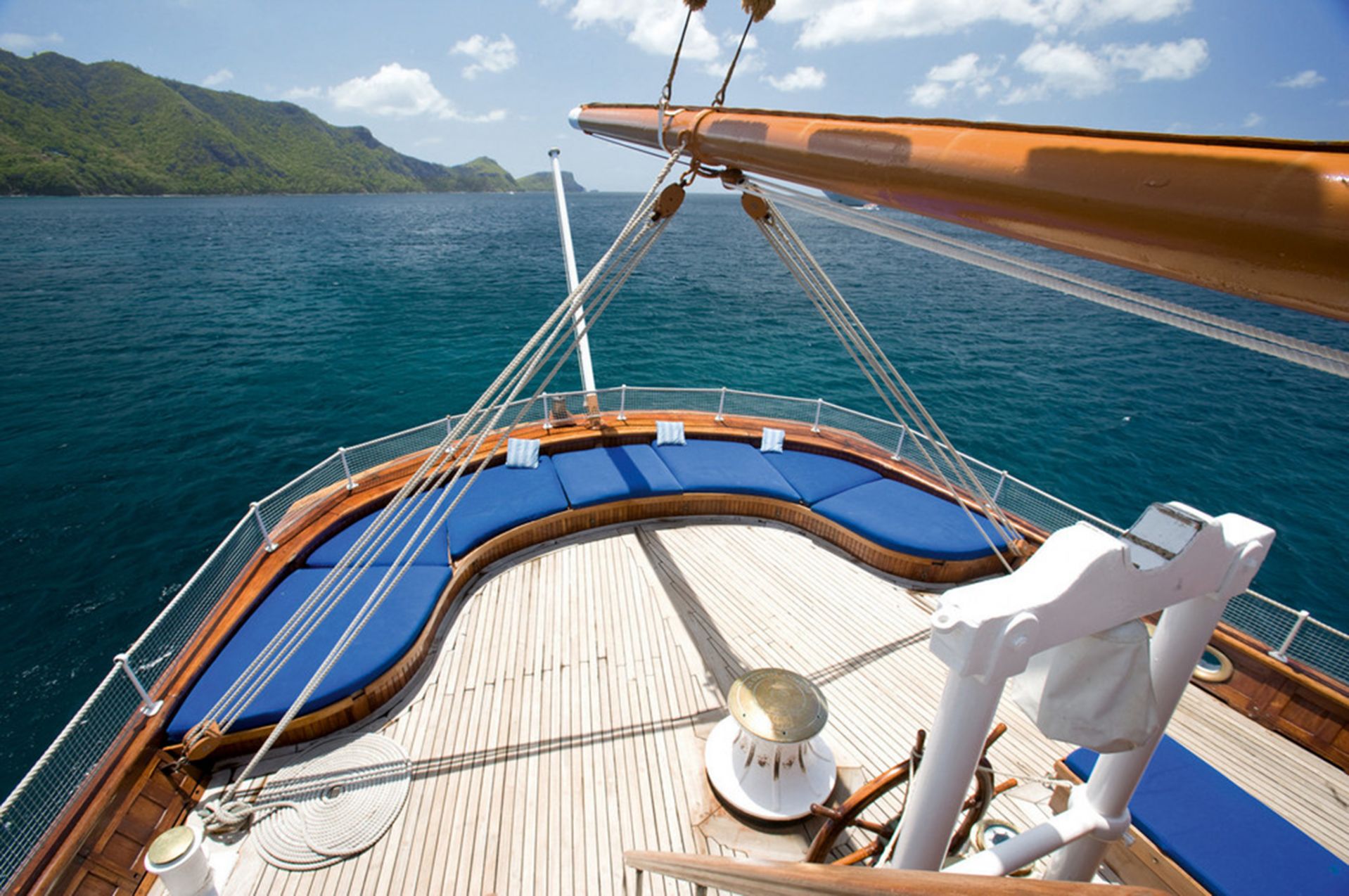 Erstklassige Segelkreuzfahrt im Mittelmeer buchen